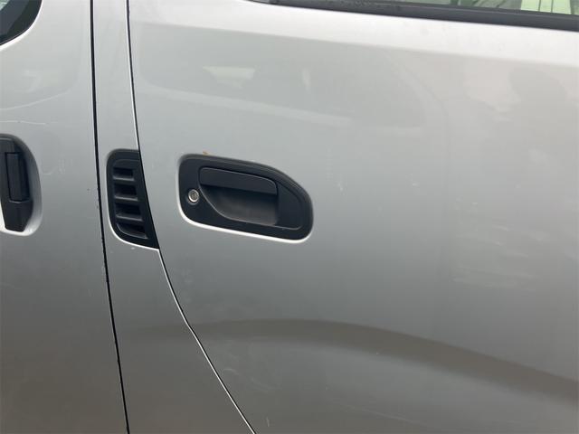 NV350キャラバンバン ロングDX ワンオーナー・記録簿・純正フルセグTVナビ・ETC・Bluetooth接続・DVD再生・バックカメラ・キーレス・ベンチシート(23枚目)