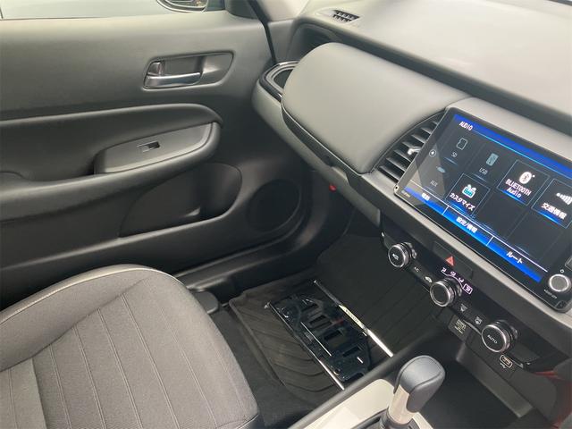 フィット e:HEVクロスター フルセグTVナビ・スマートキー・Bluetooth接続・DVD再生・バックカメラ・ステアリングスイッチ・ETC USB端子・純正ドライブレコーダー(45枚目)