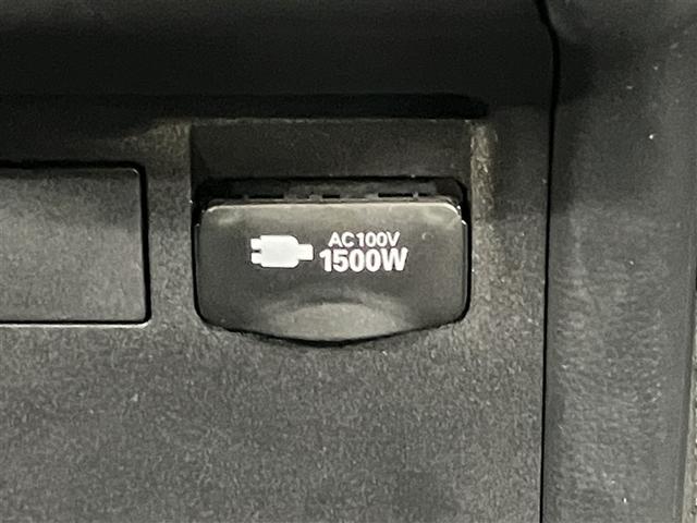 プリウス Ｚ　リアカメラ　パノラマサンルーフ　プリクラッシュ　ＰＷシート　１オーナ　メモリナビ　ＡＣ１００Ｖ電源　ＬＥＤランプ　ナビ・ＴＶ　オートクルーズ　アルミホイール　ドライブレコーダ　ＡＣ　運転席エアバッグ（11枚目）