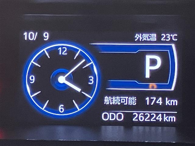 ルーミー Ｇ　追突軽減ブレーキ　パワステ　Ａストップ　ＬＥＤライト　Ｒカメラ　記録簿付　１セグＴＶ　横滑り防止システム　ウォークスルー　エアバック　セキュリティーアラーム　パワーウィンドウ　運転席助手席エアバック（13枚目）