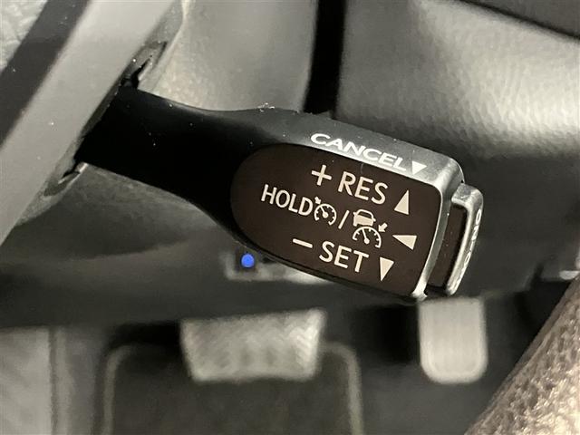 Ｃ－ＨＲ Ｓ－Ｔ　サイドエアバック　イモビライザー　バックモニター　ナビ　ＬＥＤヘッドライト　オートクルーズコントロール　ＥＴＣ車載器　エアバッグ　ドライブレコーダー　アルミホイール　横滑り防止装置　ＡＢＳ　キーレス（12枚目）