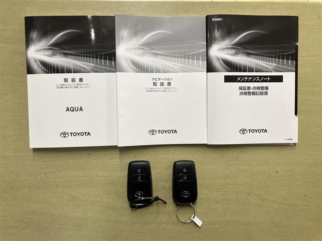 アクア B AC100V エアコン 前席パワーウィンドウ ESC オートクルーズコントロール LEDライト エアバッグ メモリーナビ パワステ ナビ ミュージックプレイヤー接続可 ETC Bカメラ ABS(18枚目)