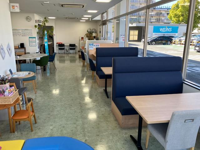 ロングラン保証付の良質車両展示しております。お車のご相談、ご要望等親身に対応！