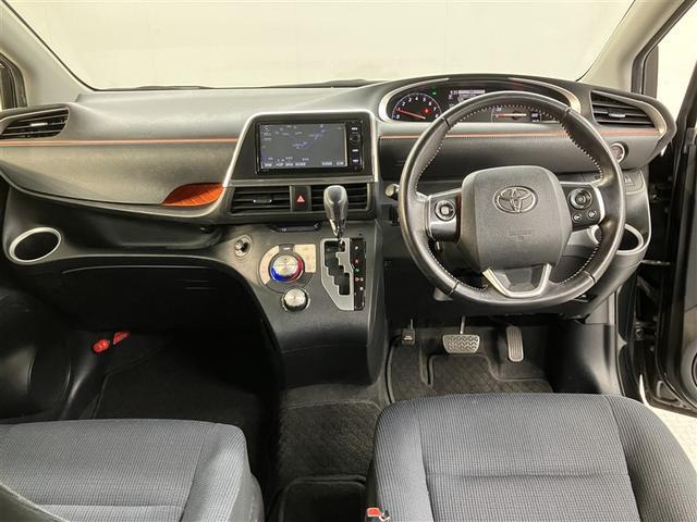 シエンタ Ｇ　後席モニター　メモリーナビ　バックカメラ　両側電動スライドドア　スマートキープッシュスタート　地デジフルセグ　定期点検記録簿　フルオートエアコン　ＥＴＣ　パワステ　キーフリーシステム　ＡＢＳ（11枚目）