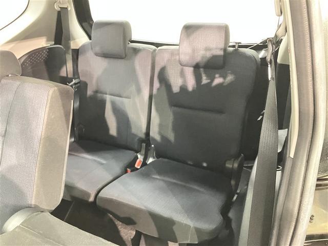 シエンタ Ｇ　後席モニター　メモリーナビ　バックカメラ　両側電動スライドドア　スマートキープッシュスタート　地デジフルセグ　定期点検記録簿　フルオートエアコン　ＥＴＣ　パワステ　キーフリーシステム　ＡＢＳ（18枚目）