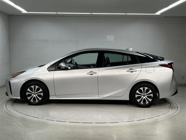 プリウス Ａ　ＡＣ１００Ｖ　衝突軽減ブレーキシステム　Ｂモニタ　記録簿有　ＬＥＤヘッド　クルーズコントロール　セキュリティー　スマートキー　パワーステアリング　Ｐシート　ＥＴＣ　１オーナー　アルミホイル　ＳＲＳ（8枚目）