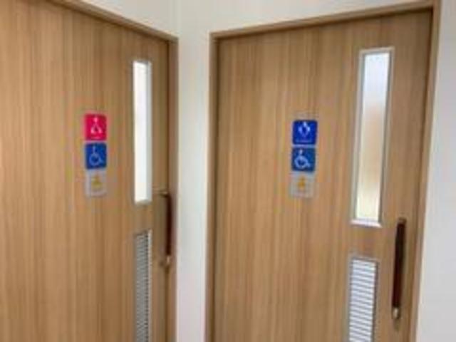 プリウスアルファ Ｇ　１００Ｖ電源　ＴＳＳ　Ｂモニタ　電動シート　盗難防止装置　ＡＵＸ　エアバッグ　ドラレコ　ＡＢＳ　地デジＴＶ　オートクルーズコントロール　ＥＴＣ付　Ｗエアバック　ＴＶナビ　ＤＶＤ再生機能　キーフリーキー（25枚目）