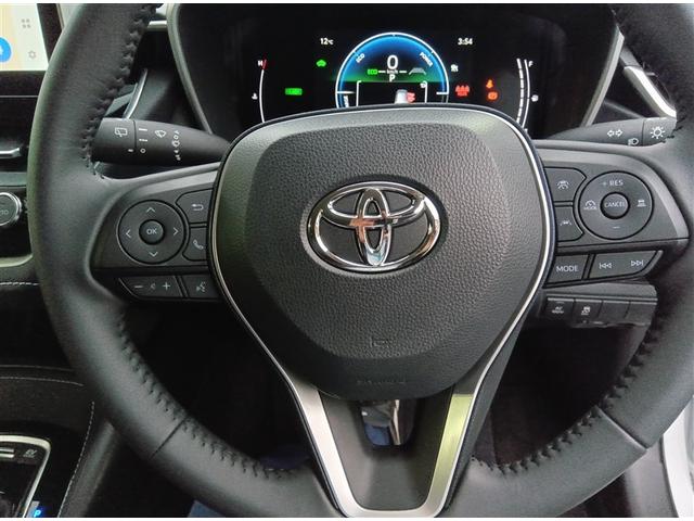 カローラツーリング ハイブリッド G エアバッグ ABS ワンオーナー 盗難防止装置 衝突被害軽減ブレーキ オートクルーズコントロール ETC 地デジ フルオートエアコン バックカメラ LED メモリーナビ ミュージックプレイヤー接続可(11枚目)