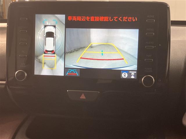 ヤリスクロス Ｚ　バックモニタ　横滑り防止システム　イモビ　カーテンエアバッグ　ＴＶ　クルーズＣ　エアコン　スマートキ－　アルミ　地デジ　キーフリー　パワステ　ダブルエアバック　ＬＥＤヘット　エアバッグ　ＡＢＳ（8枚目）