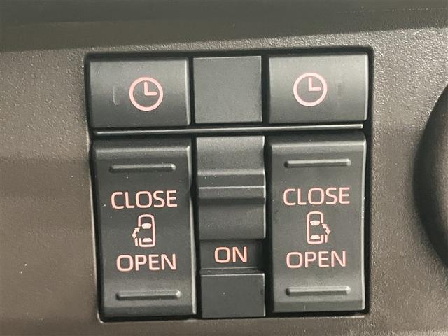 ルーミー Ｇ　追突軽減ブレーキ　パワステ　Ａストップ　ＬＥＤライト　Ｒカメラ　記録簿付　横滑り防止システム　ドライブレコーダー　ウォークスルー　エアバック　セキュリティーアラーム　パワーウィンドウ　ナビ＆ＴＶ（11枚目）