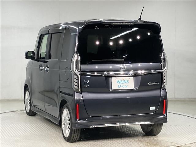 Ｎ－ＢＯＸカスタム Ｌターボ　Ｗパワスラ　スマキ　プリクラッシュセーフティー　地デジ対応　後カメラ　ＥＳＣ　サイドエアバック　ＥＣＯＮ　ＤＶＤ再生可　キーレスエントリー　ＬＥＤヘットライト　Ａクルーズ　ナビＴＶ　ＥＴＣ付　アルミ（4枚目）