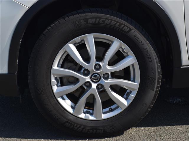 エクストレイル 20Xi ハイブリッド SD 全周囲 車線逸脱警報 衝突被害軽減 オートライト インテリジェントキー LED ルーフレール 盗難防止システム ETC ナビTV アイドリングストップ オートエアコン ABS ドライブレコーダー(4枚目)