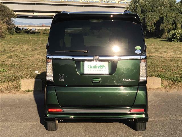 Ｎ－ＢＯＸカスタム Ｇ・Ｌパッケージ　ＢＬＵＥＴＯＯＴＨ　アイドリングストップ車　１オーナー　ナビ・ＴＶ　スマキ－　地デジＴＶ　パワーウィンドウ　オートエアコン　パワステ　ＤＶＤ再生可　キーレスエントリー　両席エアバック　ＡＢＳ　ＥＴＣ（5枚目）