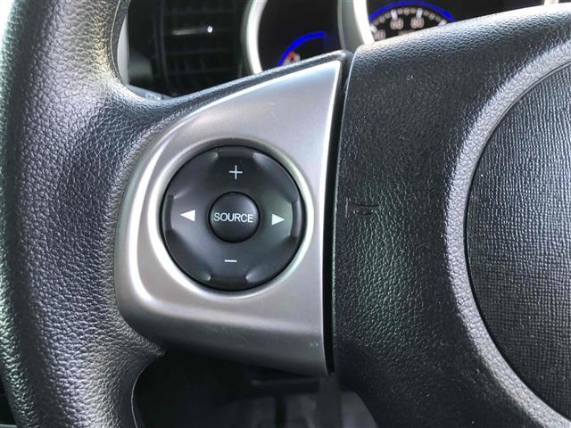 Ｎ－ＢＯＸカスタム Ｇ・Ｌパッケージ　ＢＬＵＥＴＯＯＴＨ　アイドリングストップ車　１オーナー　ナビ・ＴＶ　スマキ－　地デジＴＶ　パワーウィンドウ　オートエアコン　パワステ　ＤＶＤ再生可　キーレスエントリー　両席エアバック　ＡＢＳ　ＥＴＣ（13枚目）