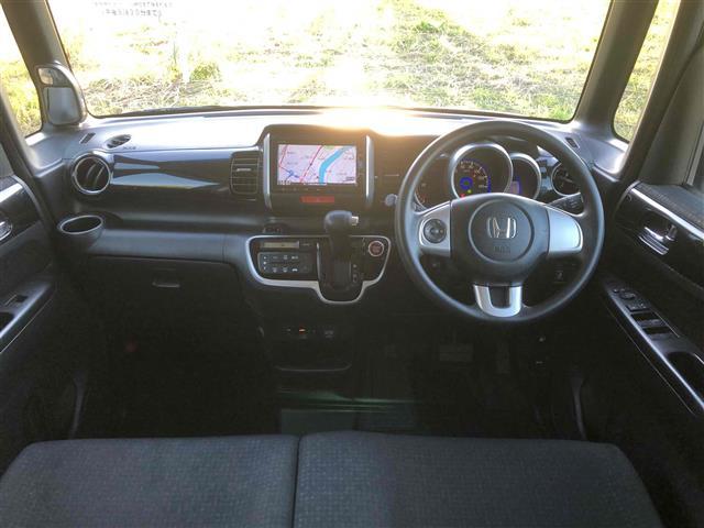 Ｎ－ＢＯＸカスタム Ｇ・Ｌパッケージ　ＢＬＵＥＴＯＯＴＨ　アイドリングストップ車　１オーナー　ナビ・ＴＶ　スマキ－　地デジＴＶ　パワーウィンドウ　オートエアコン　パワステ　ＤＶＤ再生可　キーレスエントリー　両席エアバック　ＡＢＳ　ＥＴＣ（25枚目）