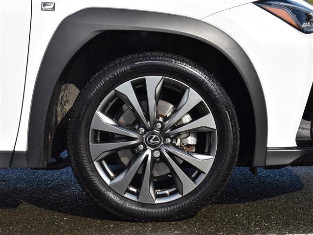 ＵＸ ＵＸ２５０ｈ　Ｆスポーツ　ハイビームアシスト　アイスト　ブルートゥース　ＵＳＢ接続　シートＨ　フルセグテレビ　ＬＥＤヘッドライト　ＬＫＡ　ＥＴＣ車載器　インテリキー　電動シート　横滑り防止　エアコン　ナビＴＶ　キーフリー　ＳＤ（5枚目）