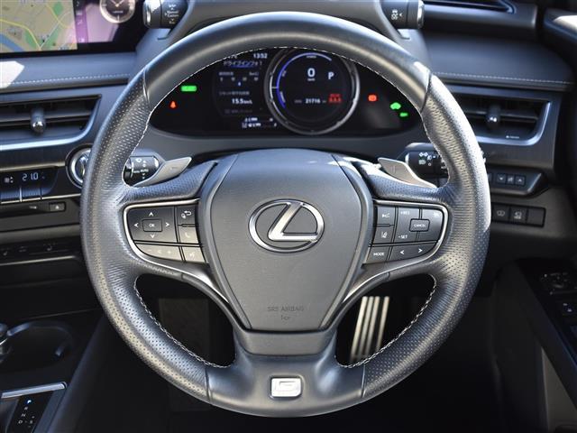 ＵＸ ＵＸ２５０ｈ　Ｆスポーツ　ハイビームアシスト　アイスト　ブルートゥース　ＵＳＢ接続　シートＨ　フルセグテレビ　ＬＥＤヘッドライト　ＬＫＡ　ＥＴＣ車載器　インテリキー　電動シート　横滑り防止　エアコン　ナビＴＶ　キーフリー　ＳＤ（8枚目）