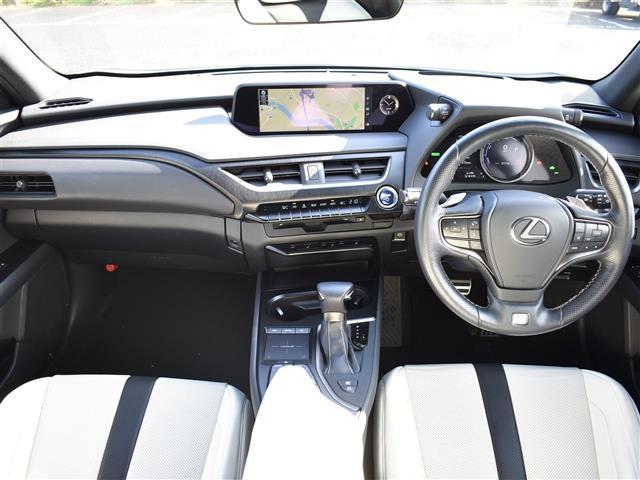 ＵＸ ＵＸ２５０ｈ　Ｆスポーツ　ハイビームアシスト　アイスト　ブルートゥース　ＵＳＢ接続　シートＨ　フルセグテレビ　ＬＥＤヘッドライト　ＬＫＡ　ＥＴＣ車載器　インテリキー　電動シート　横滑り防止　エアコン　ナビＴＶ　キーフリー　ＳＤ（34枚目）