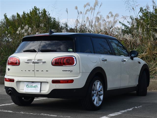 MINI クーパーD クラブマン ETC車載器 バックセンサー アイドリングSTOP パワステ Bluetooth対応 エアコン パワーウィンド 助手席エアバッグ 運転席エアバッグ LEDヘッドライト オートライト キーレス ナビ(6枚目)