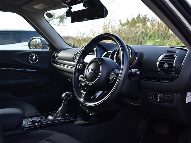 MINI クーパーD クラブマン ETC車載器 バックセンサー アイドリングSTOP パワステ Bluetooth対応 エアコン パワーウィンド 助手席エアバッグ 運転席エアバッグ LEDヘッドライト オートライト キーレス ナビ(11枚目)