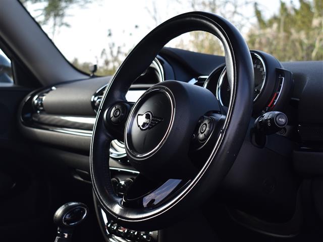 MINI クーパーD クラブマン ETC車載器 バックセンサー アイドリングSTOP パワステ Bluetooth対応 エアコン パワーウィンド 助手席エアバッグ 運転席エアバッグ LEDヘッドライト オートライト キーレス ナビ(12枚目)