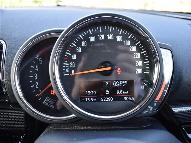 MINI クーパーD クラブマン ETC車載器 バックセンサー アイドリングSTOP パワステ Bluetooth対応 エアコン パワーウィンド 助手席エアバッグ 運転席エアバッグ LEDヘッドライト オートライト キーレス ナビ(14枚目)