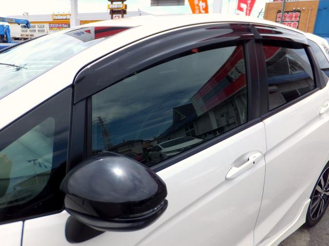 フィットハイブリッド Ｓ　ホンダセンシング　ホンダセンシング／純正８型ナビ／ＣＤ／ＤＶＤ／フルセグ／Ｂｌｕｅｔｏｏｔｈオーディオ／ＥＴＣ／Ｂカメラ／Ｆドラレコ／１６アルミ／ＬＥＤライト／オートエアコン／クルーズコントロール／リヤスポイラー（64枚目）