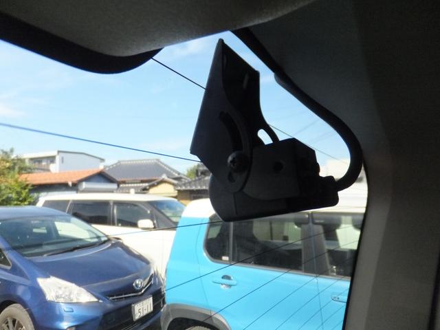 デリカＤ：５ Ｇ　パワーパッケージ　アイドリングストップ／ナビＴＶ／バックカメラ／オートＨＩＤライト／両側電動スライドドア／レザーシートカバー／革巻きハンドル／クルコン／パドルシフト／純正サイドバイザー／１６ＡＷ／ドラレコ／スマートキー（15枚目）