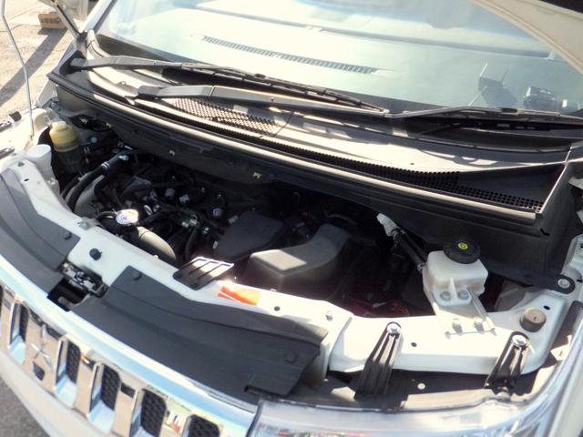 デリカＤ：５ Ｇ　パワーパッケージ　アイドリングストップ／ナビＴＶ／バックカメラ／オートＨＩＤライト／両側電動スライドドア／レザーシートカバー／革巻きハンドル／クルコン／パドルシフト／純正サイドバイザー／１６ＡＷ／ドラレコ／スマートキー（76枚目）