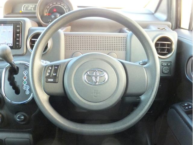 スペイド Ｆ　クイーン　アイドリングストップ／プッシュスタート／スマートキー／純正ナビＴＶ／バックカメラ／オートＨＩＤライト／シートカバー／左電動スライドドア／横滑り防止／盗難防止／純正サイドバイザー／ウォークスルー／禁煙（3枚目）