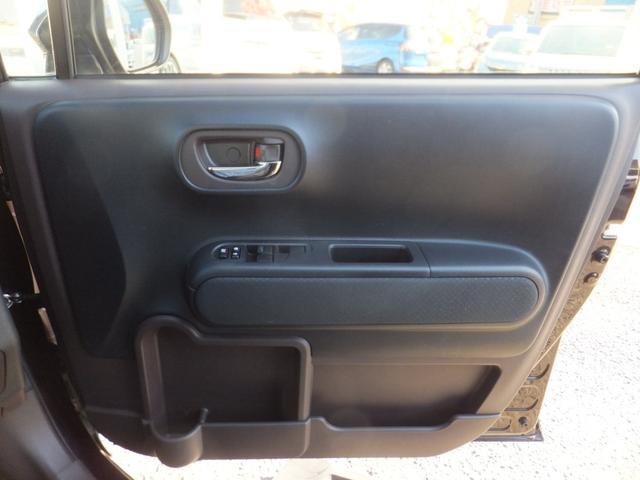 スペイド Ｆ　クイーン　アイドリングストップ／プッシュスタート／スマートキー／純正ナビＴＶ／バックカメラ／オートＨＩＤライト／シートカバー／左電動スライドドア／横滑り防止／盗難防止／純正サイドバイザー／ウォークスルー／禁煙（15枚目）