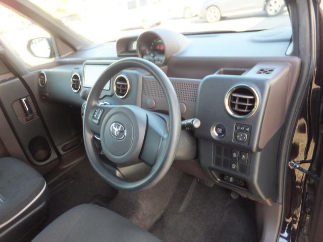 スペイド Ｆ　クイーン　アイドリングストップ／プッシュスタート／スマートキー／純正ナビＴＶ／バックカメラ／オートＨＩＤライト／シートカバー／左電動スライドドア／横滑り防止／盗難防止／純正サイドバイザー／ウォークスルー／禁煙（30枚目）