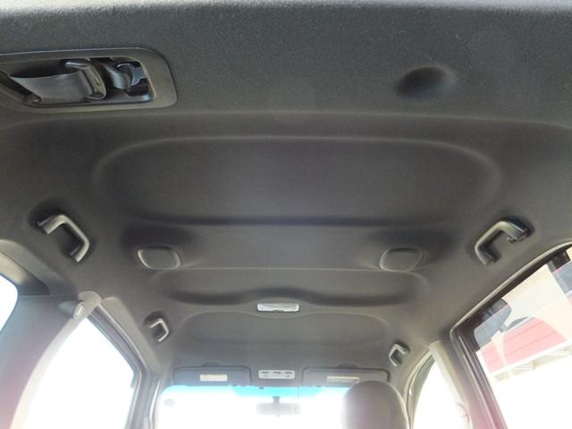 スペイド Ｆ　クイーン　アイドリングストップ／プッシュスタート／スマートキー／純正ナビＴＶ／バックカメラ／オートＨＩＤライト／シートカバー／左電動スライドドア／横滑り防止／盗難防止／純正サイドバイザー／ウォークスルー／禁煙（45枚目）