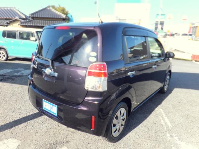 スペイド Ｆ　クイーン　アイドリングストップ／プッシュスタート／スマートキー／純正ナビＴＶ／バックカメラ／オートＨＩＤライト／シートカバー／左電動スライドドア／横滑り防止／盗難防止／純正サイドバイザー／ウォークスルー／禁煙（53枚目）