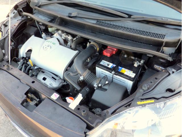 スペイド Ｆ　クイーン　アイドリングストップ／プッシュスタート／スマートキー／純正ナビＴＶ／バックカメラ／オートＨＩＤライト／シートカバー／左電動スライドドア／横滑り防止／盗難防止／純正サイドバイザー／ウォークスルー／禁煙（68枚目）