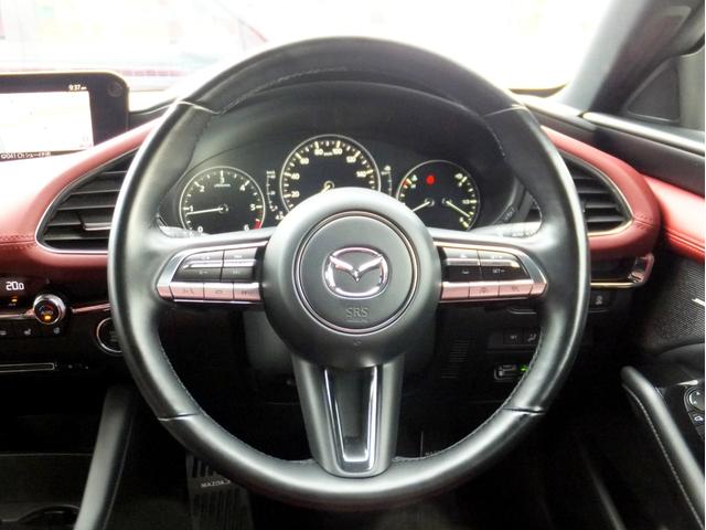 ＭＡＺＤＡ３ファストバック ＸＤバーガンディ　セレクション　オートエグゼ／ｉ－ＡＣＴＩＶＳＥＮＳＥ／コネクトナビ＆フルセグ／ＢＯＳＥサウンド／３６０°セーフティ／赤本革シート／レーダークルーズ／ＬＥＤ／クリソナ／ＥＴＣ／前後ドラレコ／電子パーキング／１オーナー（4枚目）