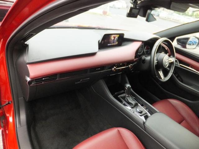 ＭＡＺＤＡ３ファストバック ＸＤバーガンディ　セレクション　オートエグゼ／ｉ－ＡＣＴＩＶＳＥＮＳＥ／コネクトナビ＆フルセグ／ＢＯＳＥサウンド／３６０°セーフティ／赤本革シート／レーダークルーズ／ＬＥＤ／クリソナ／ＥＴＣ／前後ドラレコ／電子パーキング／１オーナー（44枚目）