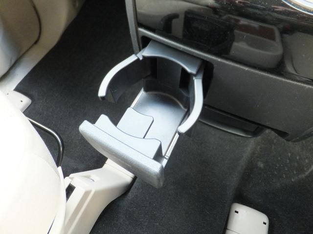 デリカD:5 G パワーパッケージ キャリア/リアラダー/アイドリングストップ/ナビTV/バックカメラ/後席モニター/パドルシフト/ETC/両側電動スライドドア/クルーズコントロール/16AW/サイドバイザー/保証書/1オーナー/禁煙(30枚目)