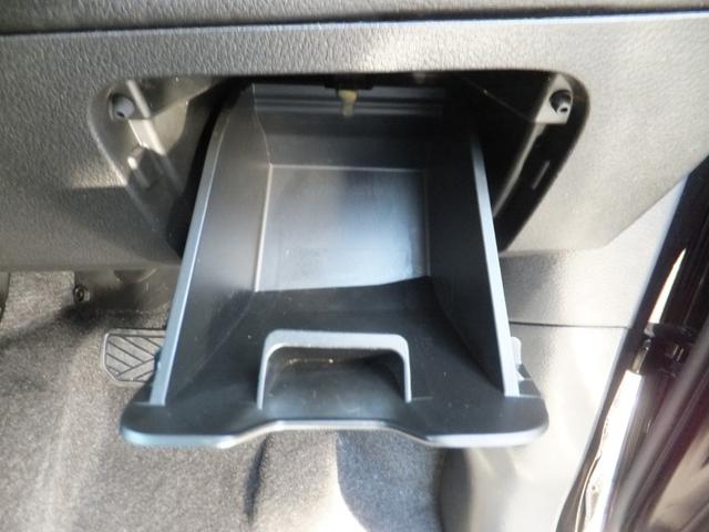 デリカＤ：２ カスタムハイブリッドＳＶ　ナビパッケージ　純正メモリーナビ＆ＴＶ／全方位カメラ／両側パワードア／ｂｕｌｅｔｏｏｔｈオーディオ＆ＴＥＬ／クルコン／ＬＥＤライト／レーンアシスト／軽減ブレーキ／スマキー＆プッシュスタート／ＣＤ＆ＤＶＤ／後期用ＡＷ（21枚目）