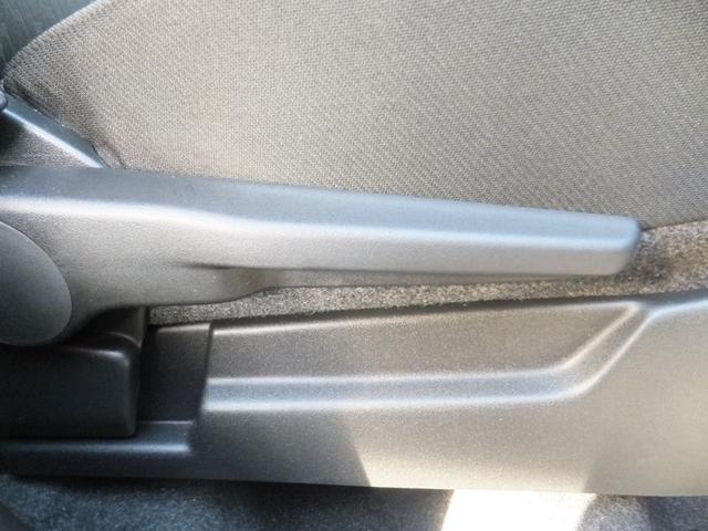 デリカＤ：２ カスタムハイブリッドＳＶ　ナビパッケージ　純正メモリーナビ＆ＴＶ／全方位カメラ／両側パワードア／ｂｕｌｅｔｏｏｔｈオーディオ＆ＴＥＬ／クルコン／ＬＥＤライト／レーンアシスト／軽減ブレーキ／スマキー＆プッシュスタート／ＣＤ＆ＤＶＤ／後期用ＡＷ（24枚目）