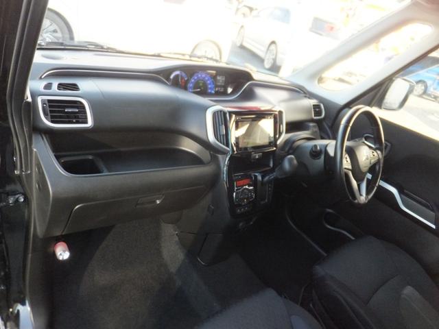 デリカＤ：２ カスタムハイブリッドＳＶ　ナビパッケージ　純正メモリーナビ＆ＴＶ／全方位カメラ／両側パワードア／ｂｕｌｅｔｏｏｔｈオーディオ＆ＴＥＬ／クルコン／ＬＥＤライト／レーンアシスト／軽減ブレーキ／スマキー＆プッシュスタート／ＣＤ＆ＤＶＤ／後期用ＡＷ（40枚目）