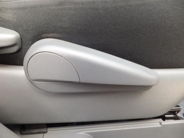 シエンタ DICE-G 純正SDナビ&フルセグ/両側パワースライド/HIDライト/キーレス/ドラレコ/ETC/バックカメラ/オートAC/CD/DVD/BTA/SD録音/フォグランプ/社外14インチAW/革巻きステアリング(17枚目)