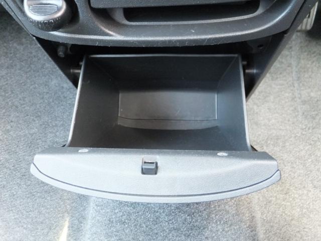 シエンタ DICE-G 純正SDナビ&フルセグ/両側パワースライド/HIDライト/キーレス/ドラレコ/ETC/バックカメラ/オートAC/CD/DVD/BTA/SD録音/フォグランプ/社外14インチAW/革巻きステアリング(27枚目)