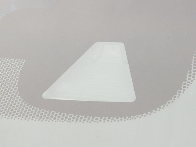 フリード+ハイブリッド ハイブリッドG・ホンダセンシング ホンダセンシング/純正9型ナビ/CD/DVD/フルセグ/Bluetooth/ETC/Bカメラ/前後ドラレコ/両自動/クルコン/LEDライト/シートヒーター/社外アルミ/ルーフラック/ワンオーナー/(2枚目)