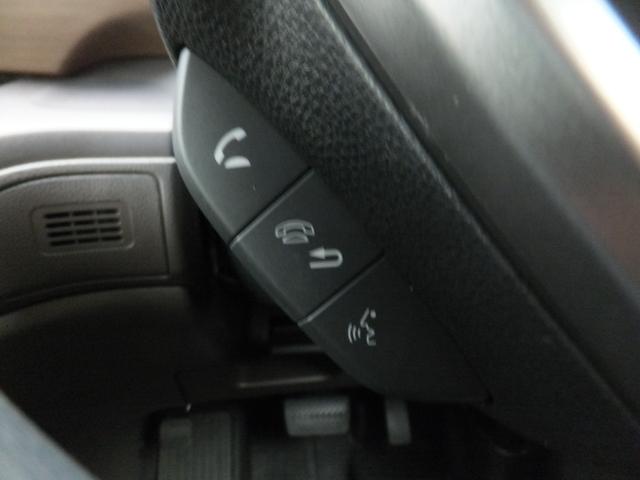 フリード+ハイブリッド ハイブリッドG・ホンダセンシング ホンダセンシング/純正9型ナビ/CD/DVD/フルセグ/Bluetooth/ETC/Bカメラ/前後ドラレコ/両自動/クルコン/LEDライト/シートヒーター/社外アルミ/ルーフラック/ワンオーナー/(7枚目)