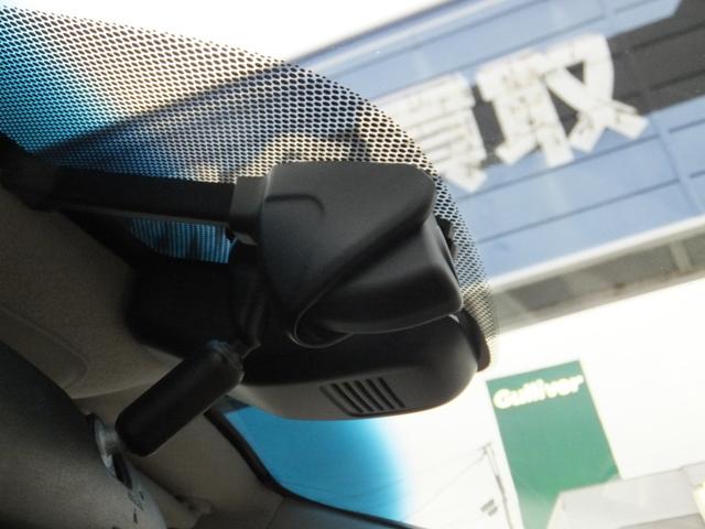 フリード+ハイブリッド ハイブリッドG・ホンダセンシング ホンダセンシング/純正9型ナビ/CD/DVD/フルセグ/Bluetooth/ETC/Bカメラ/前後ドラレコ/両自動/クルコン/LEDライト/シートヒーター/社外アルミ/ルーフラック/ワンオーナー/(20枚目)