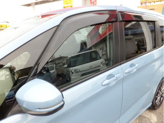 フリード+ハイブリッド ハイブリッドG・ホンダセンシング ホンダセンシング/純正9型ナビ/CD/DVD/フルセグ/Bluetooth/ETC/Bカメラ/前後ドラレコ/両自動/クルコン/LEDライト/シートヒーター/社外アルミ/ルーフラック/ワンオーナー/(69枚目)