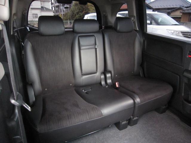 フリード G プレミアムエディション 社外ナビ/CD/DVD/フルセグ/Bluetooth/ETC/後席フリップダウンモニター/Bカメラ/両側自動ドア/ハーフレザー/スマートキー/クルーズコントロール/HIDライト/(4枚目)