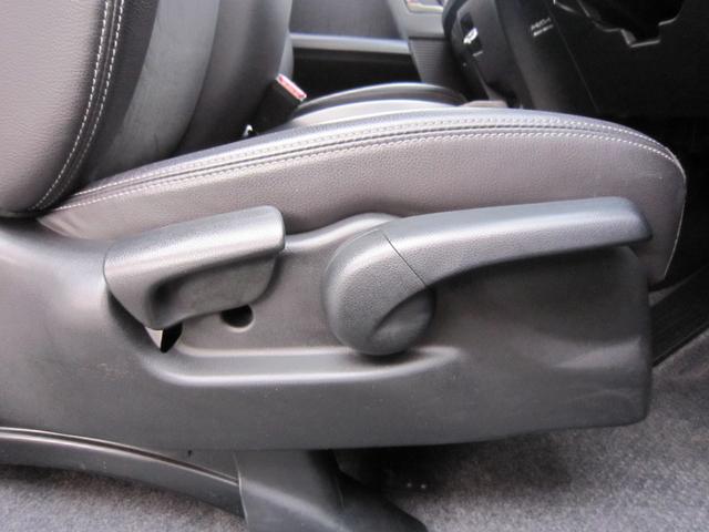 フリード G プレミアムエディション 社外ナビ/CD/DVD/フルセグ/Bluetooth/ETC/後席フリップダウンモニター/Bカメラ/両側自動ドア/ハーフレザー/スマートキー/クルーズコントロール/HIDライト/(15枚目)