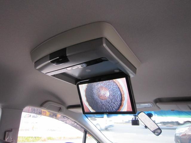 フリード G プレミアムエディション 社外ナビ/CD/DVD/フルセグ/Bluetooth/ETC/後席フリップダウンモニター/Bカメラ/両側自動ドア/ハーフレザー/スマートキー/クルーズコントロール/HIDライト/(38枚目)